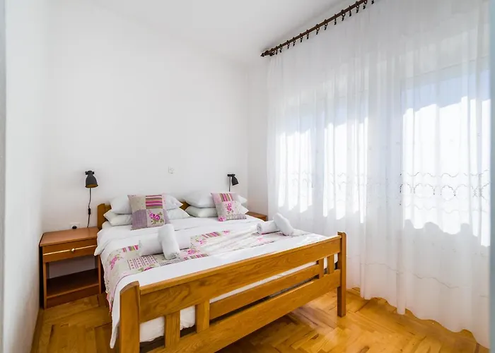 Maria * Рованьска